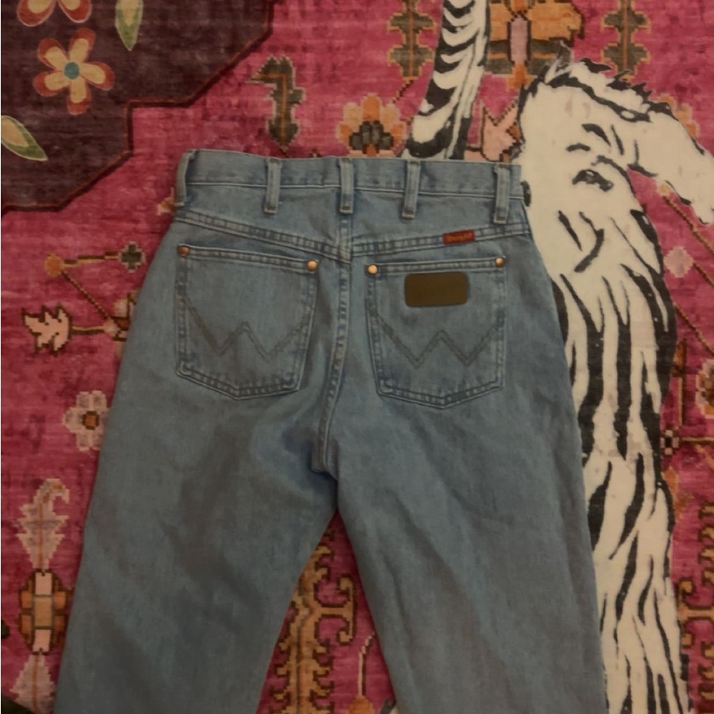 Woman’s Light Blue Jeans